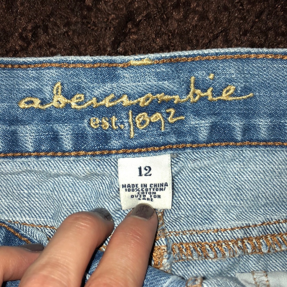Abercrombie kids jean skirt - Picture 2 of 4
